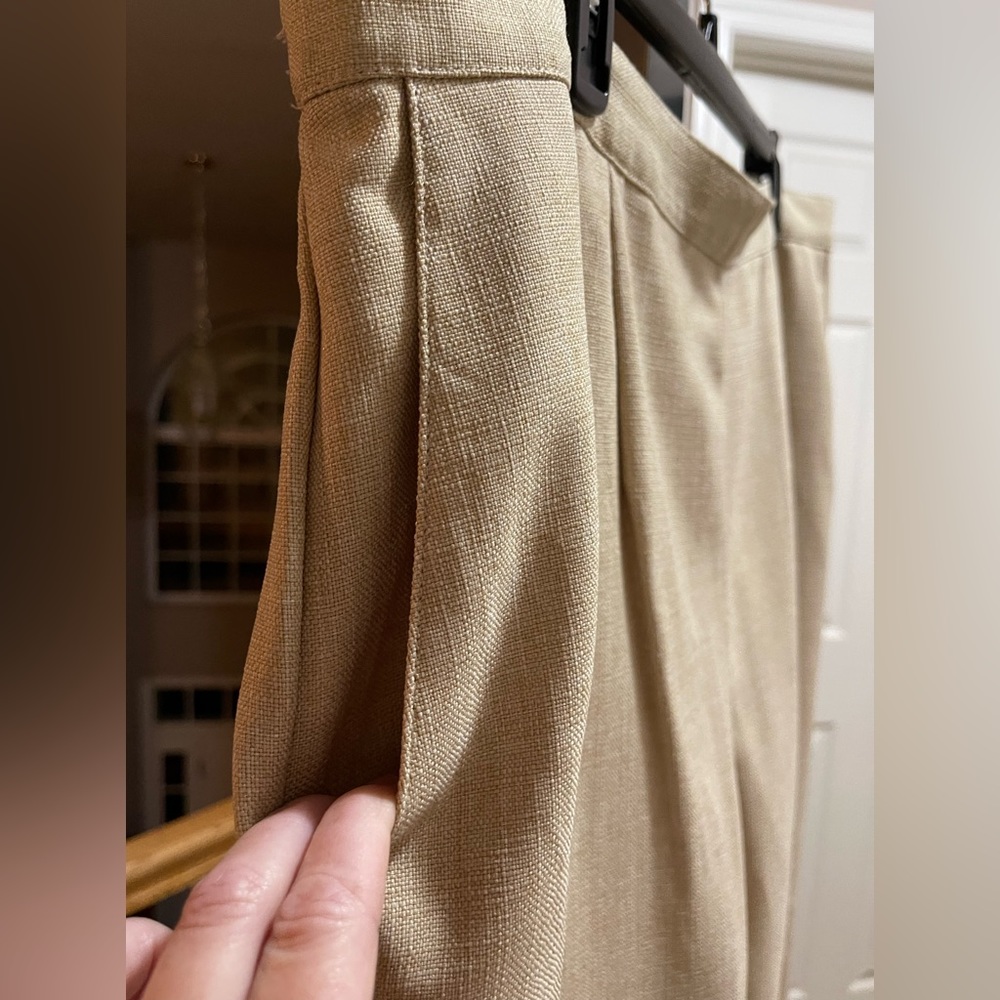 Alfred Dunner Classic Fit Proportioned Short Pants-LaDolce Vita style Almond NWT - Picture 8 of 9